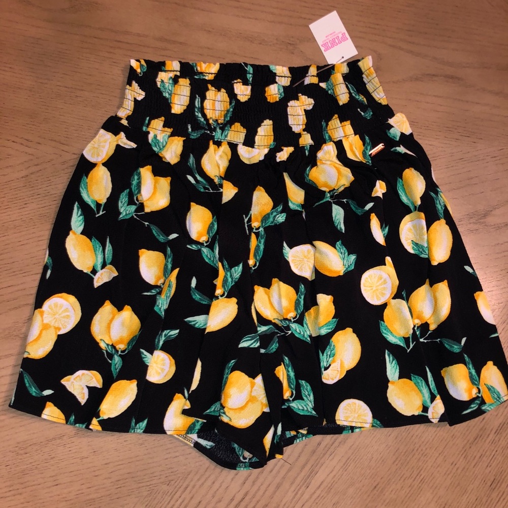 Size XS - Lemon Woven Shorts